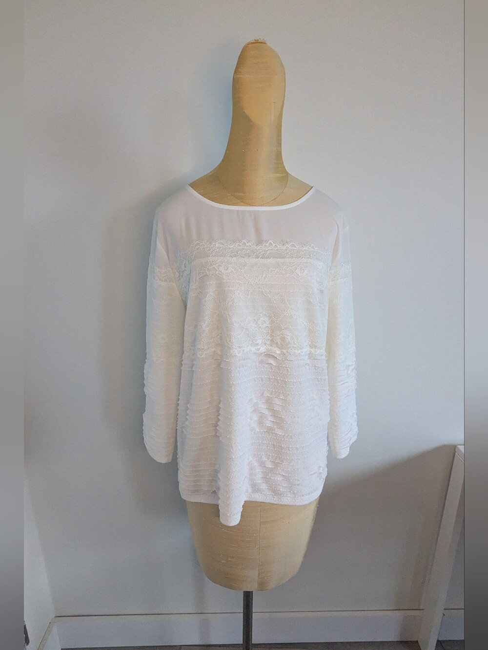 NWT Karl Lagerfeld Paris White Lace-Trimmed Blouse Size S